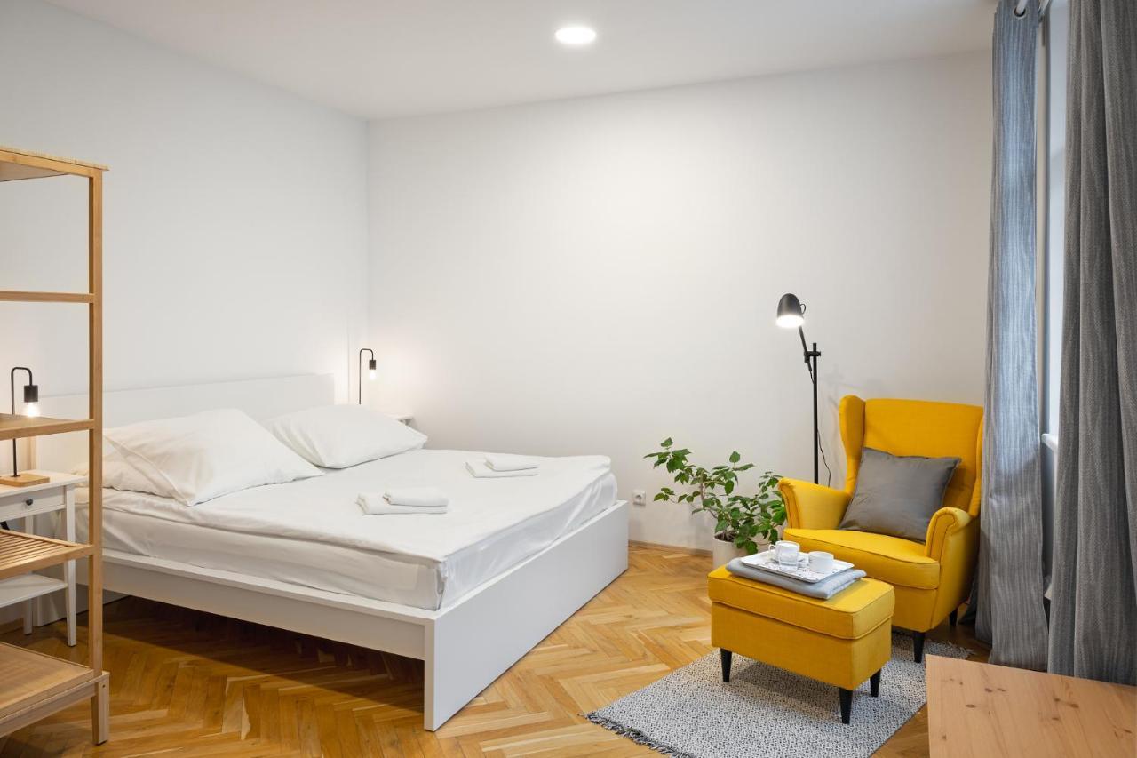 Veleslavin Apartments Prague Exterior photo